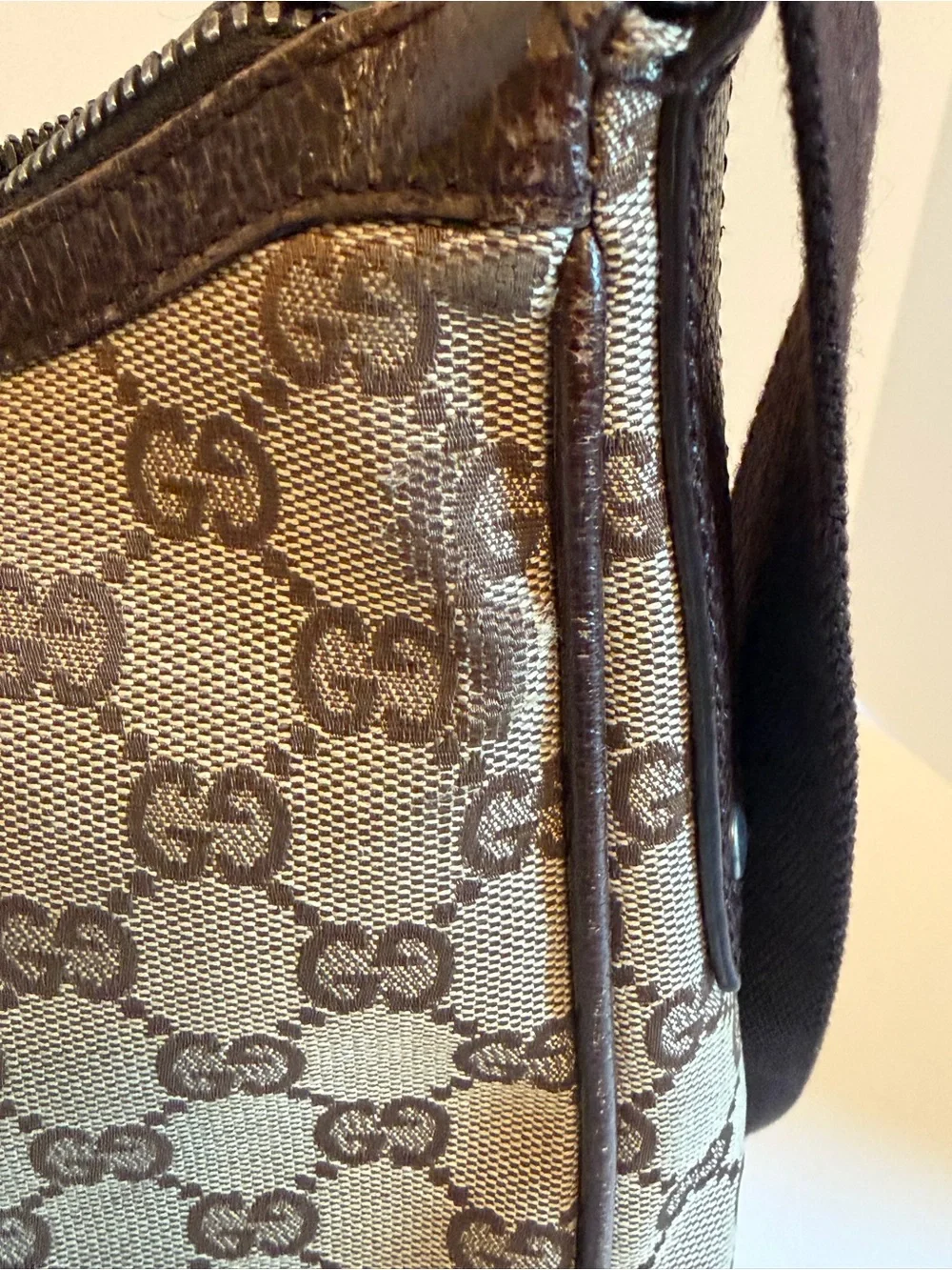 Gucci Brown/Tan GG Canvas Messenger Bag